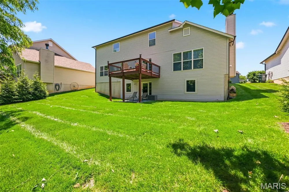 127 Burnt Oak Ct, Wentzville, MO 63385