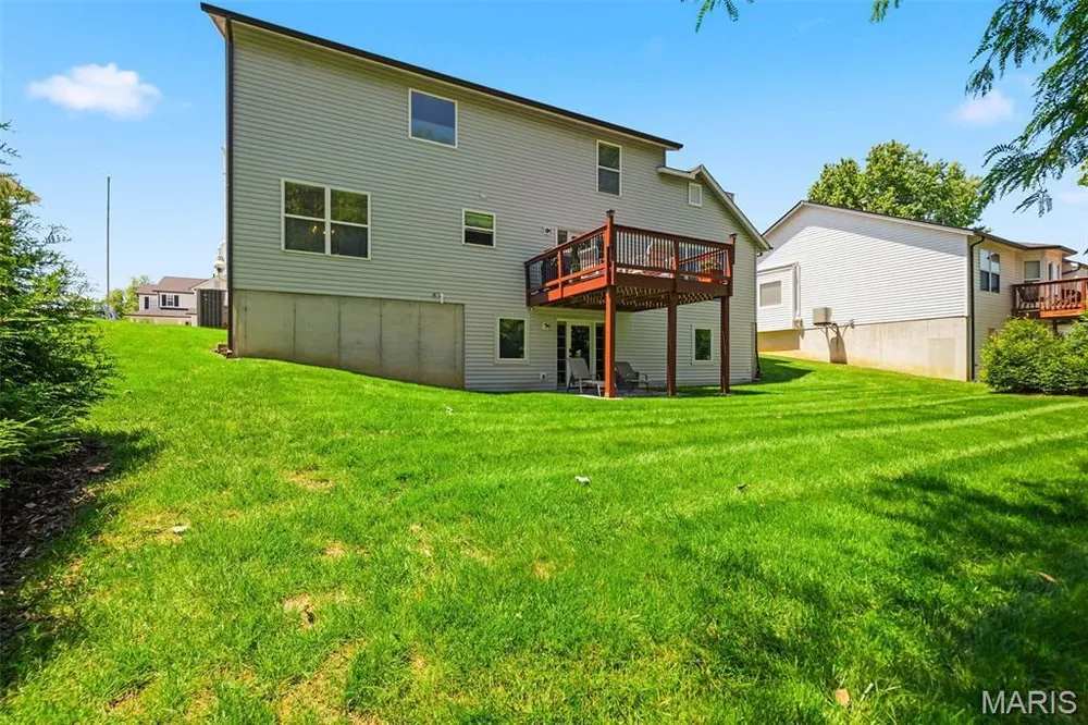 127 Burnt Oak Ct, Wentzville, MO 63385