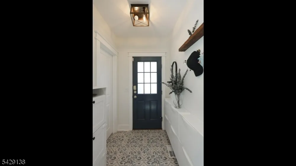 110 Orange Ave, Union, Cranford Township, NJ 07016