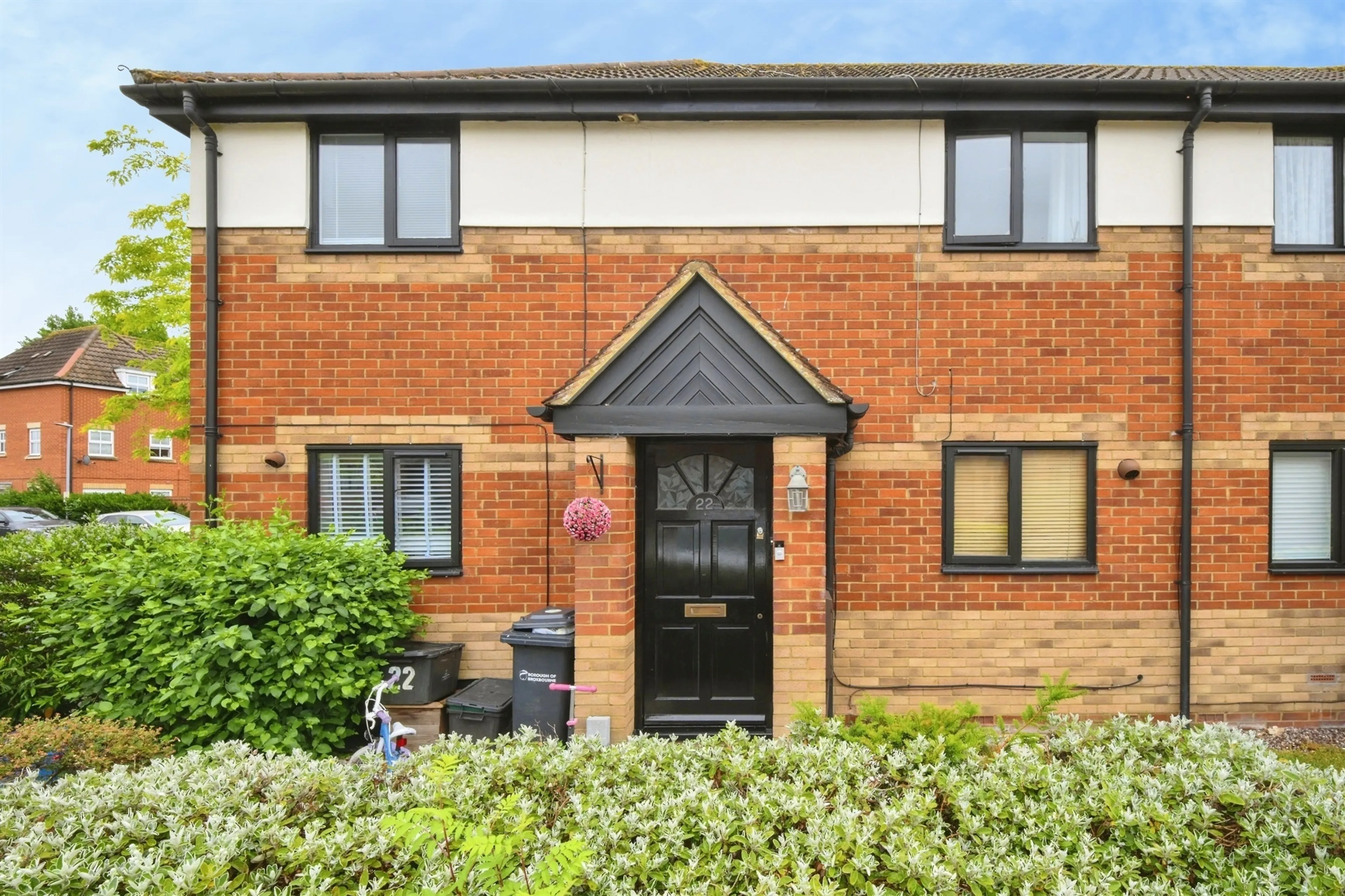 Property at Hollybush Way, Cheshunt, Waltham Cross