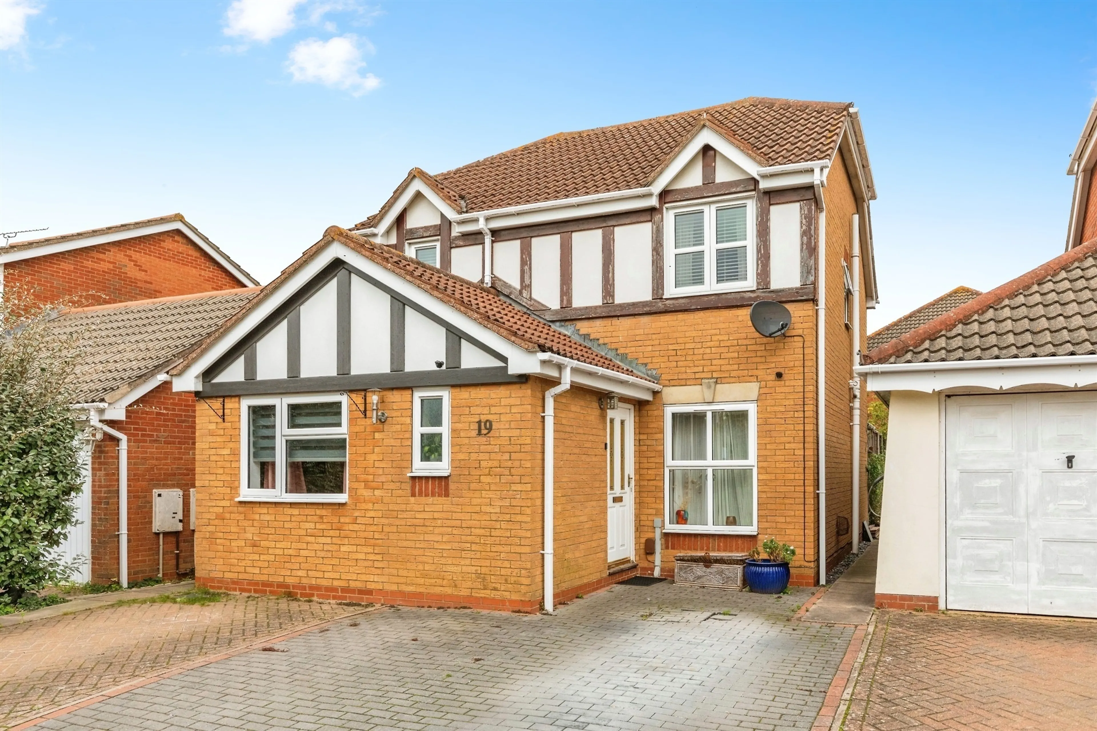 Property photo 0