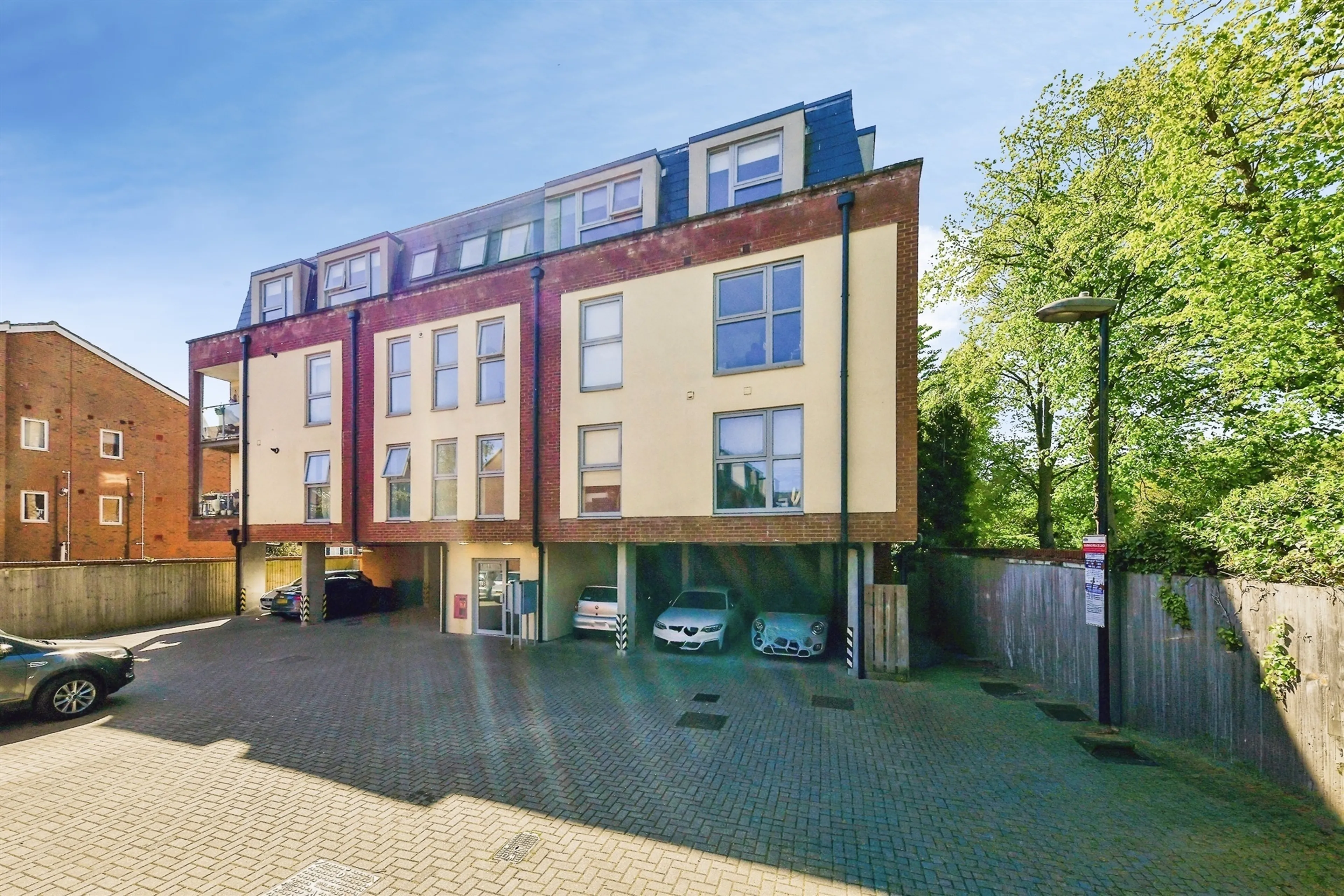 Property photo 0
