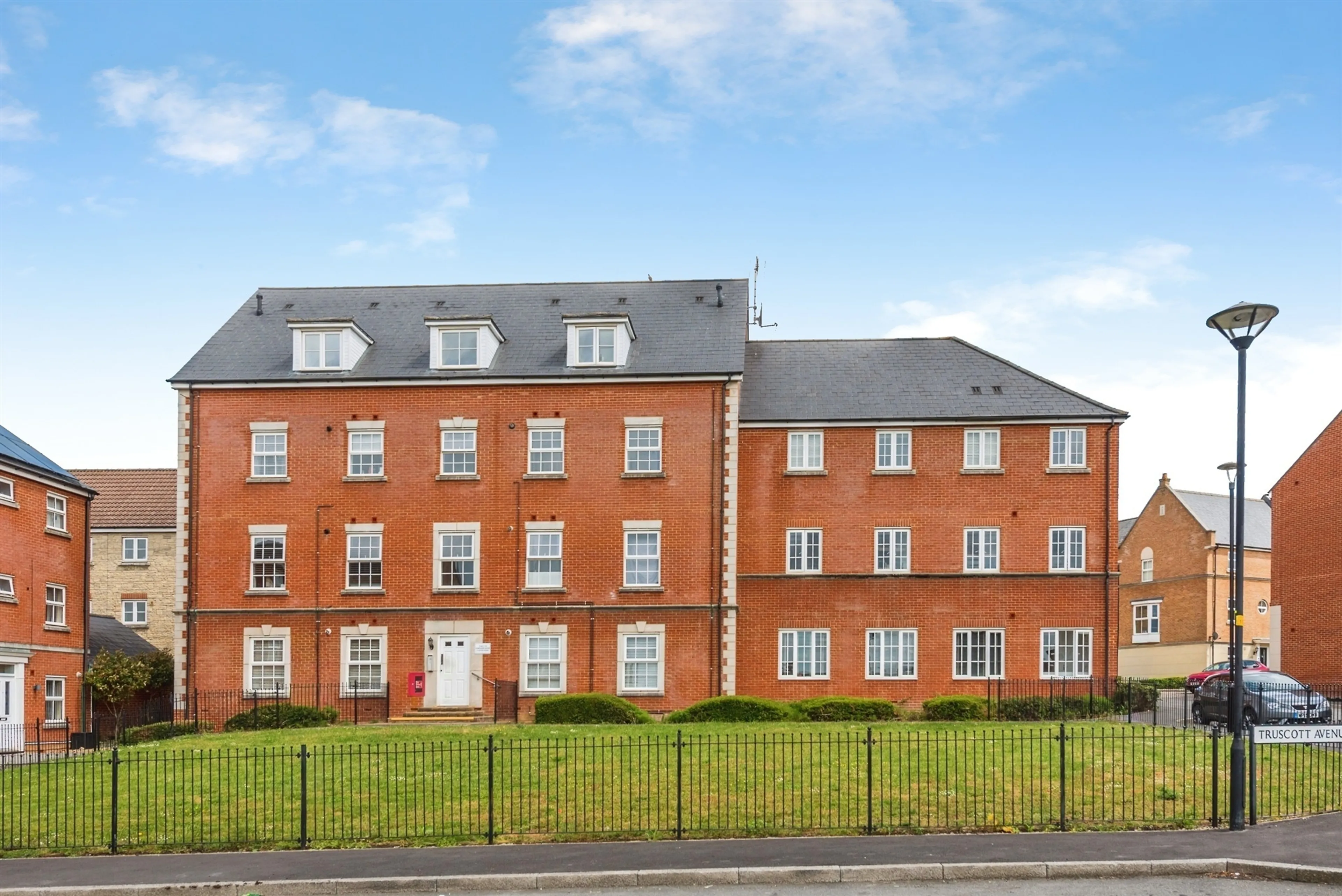 Property photo 0