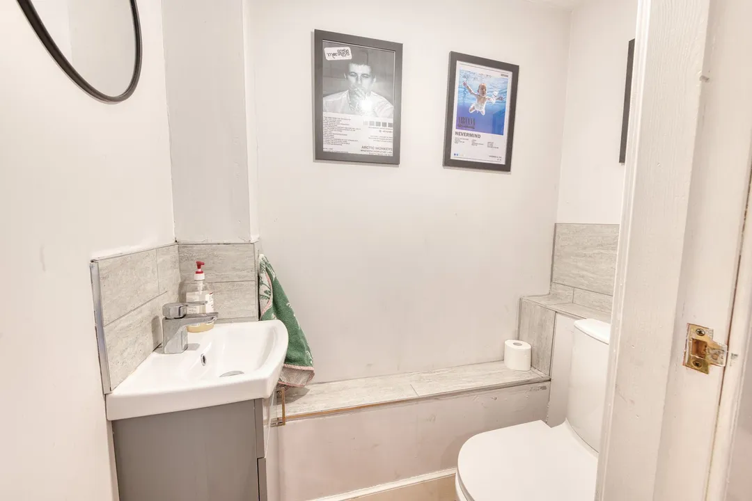 https://mr0.homeflow-assets.co.uk/files/photo/image/47499/0803/_x_/DSC_1978_HDR-29.jpg