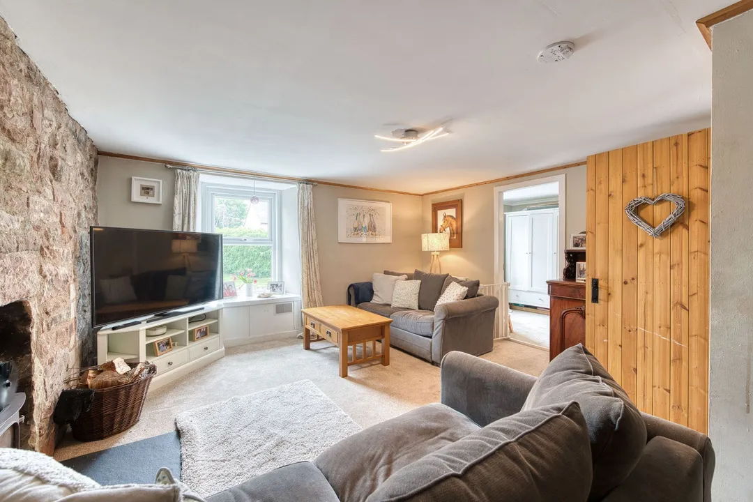 https://mr0.homeflow-assets.co.uk/files/photo/image/47499/0848/_x_/DSC_2248_HDR-70.jpg