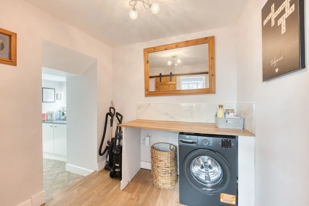 https://mr0.homeflow-assets.co.uk/files/photo/image/47499/0862/_x_/DSC_2023_HDR-35.jpg