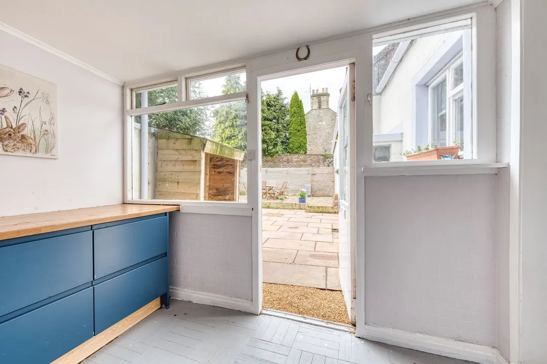 https://mr0.homeflow-assets.co.uk/files/photo/image/47499/0867/_x_/DSC_2143_HDR-54.jpg