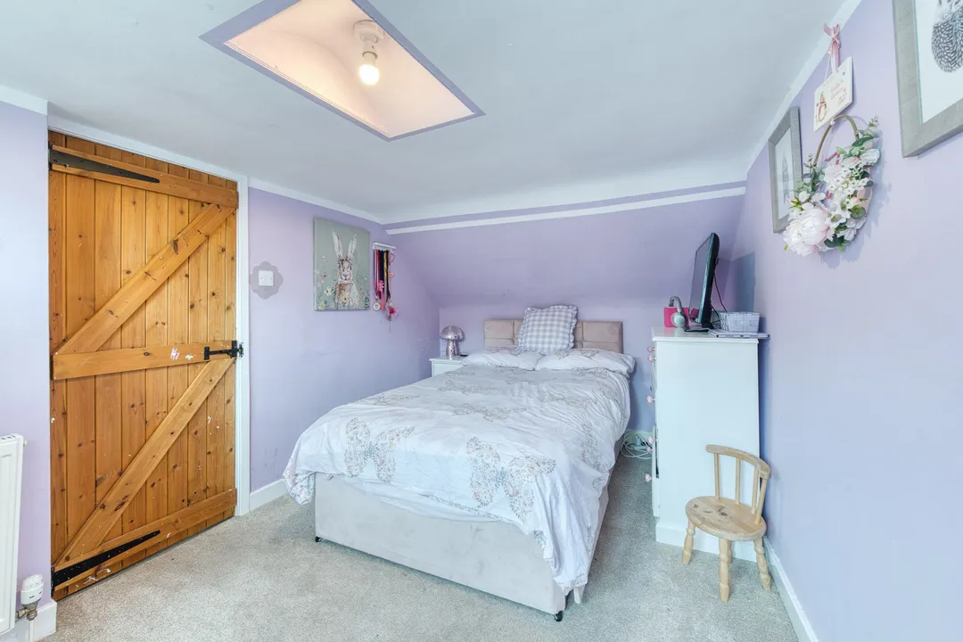 https://mr0.homeflow-assets.co.uk/files/photo/image/47499/0879/_x_/DSC_2378_HDR2-91.jpg