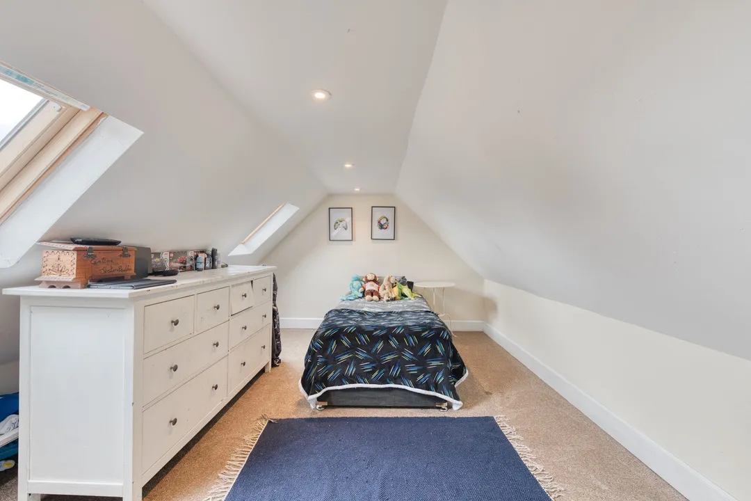 https://mr0.homeflow-assets.co.uk/files/photo/image/47499/0883/_x_/DSC_2308_HDR-78.jpg