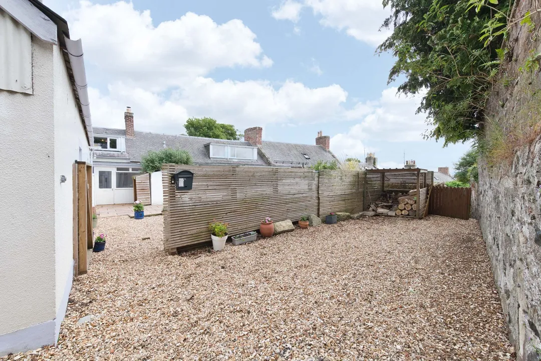 https://mr0.homeflow-assets.co.uk/files/photo/image/47499/0893/_x_/DSC_2420-110.jpg