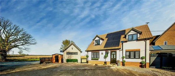 Lower Farm Road, Ringshall, Stowmarke...