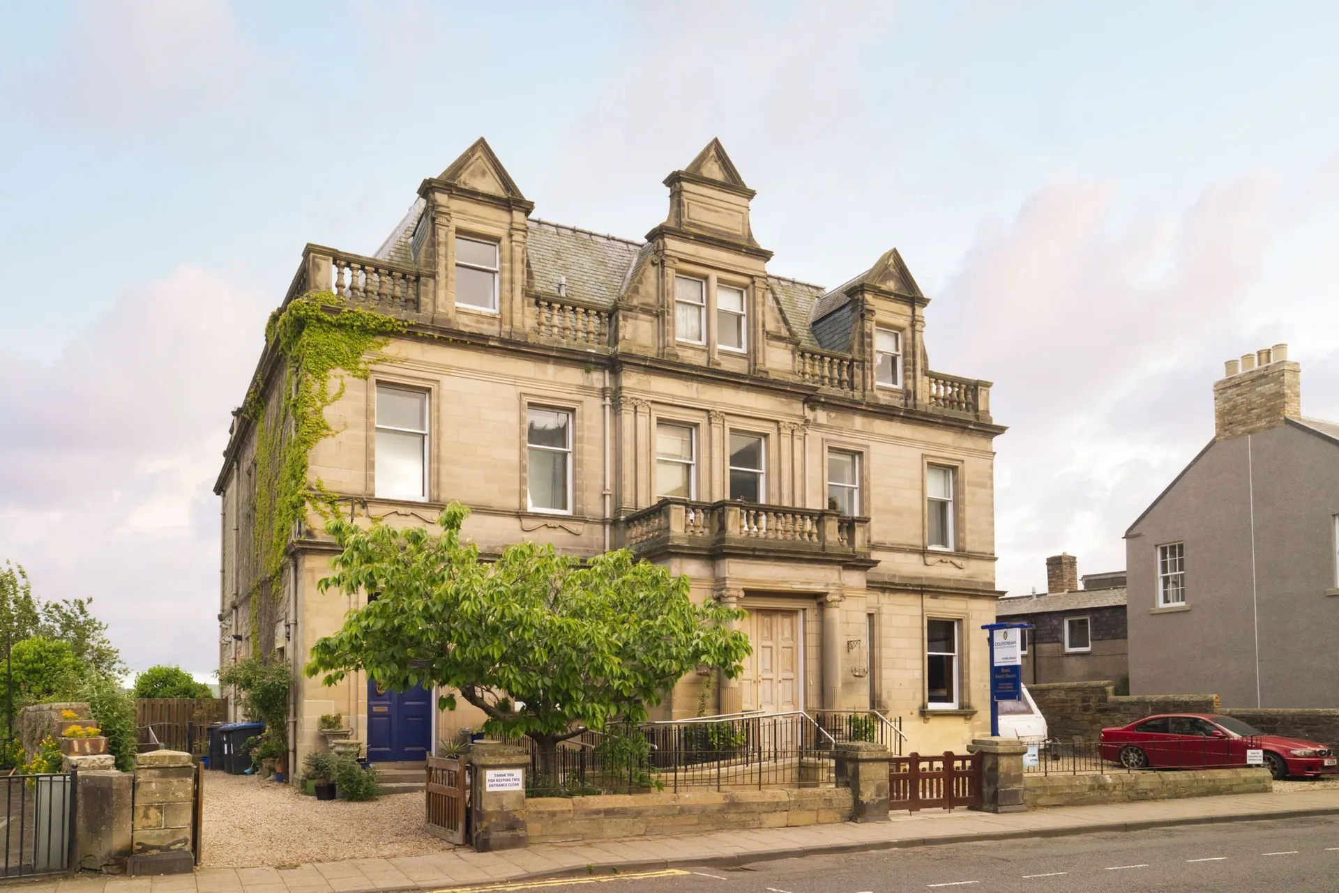 Property photo top 1