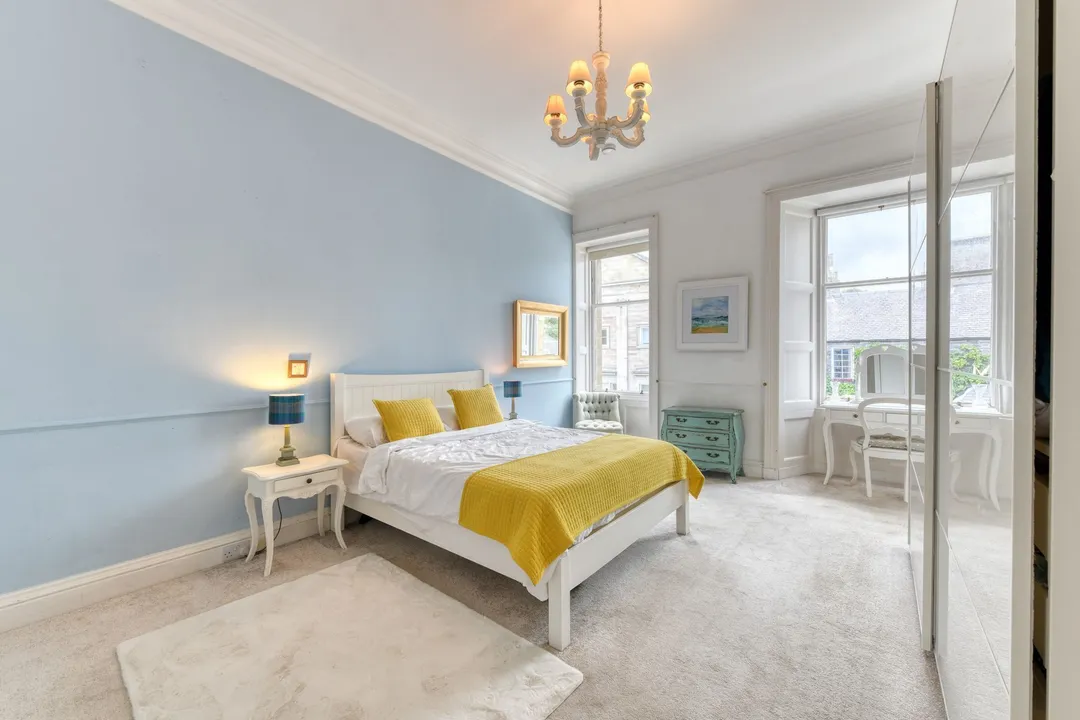 https://mr0.homeflow-assets.co.uk/files/photo/image/47499/3312/_x_/DSC_1471_HDR-212.jpg