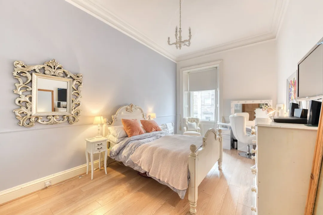 https://mr0.homeflow-assets.co.uk/files/photo/image/47499/3322/_x_/DSC_1511_HDR-218.jpg
