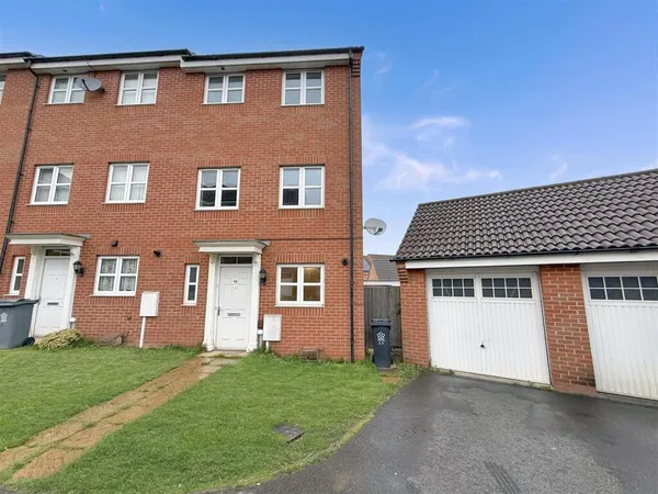 Thornborough Way, Hamilton, Leicester...