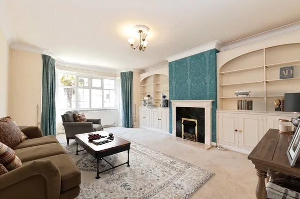 Imber Close, Esher, Surrey, KT10