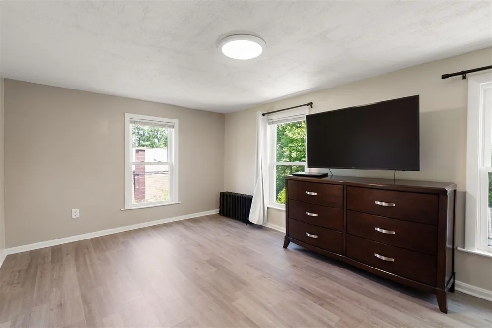 13 Highland Rd, Middleton, MA 01949