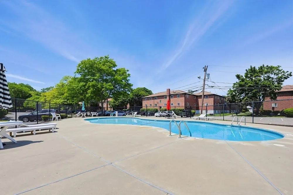 60 Bryon Rd, Newton, MA 02467