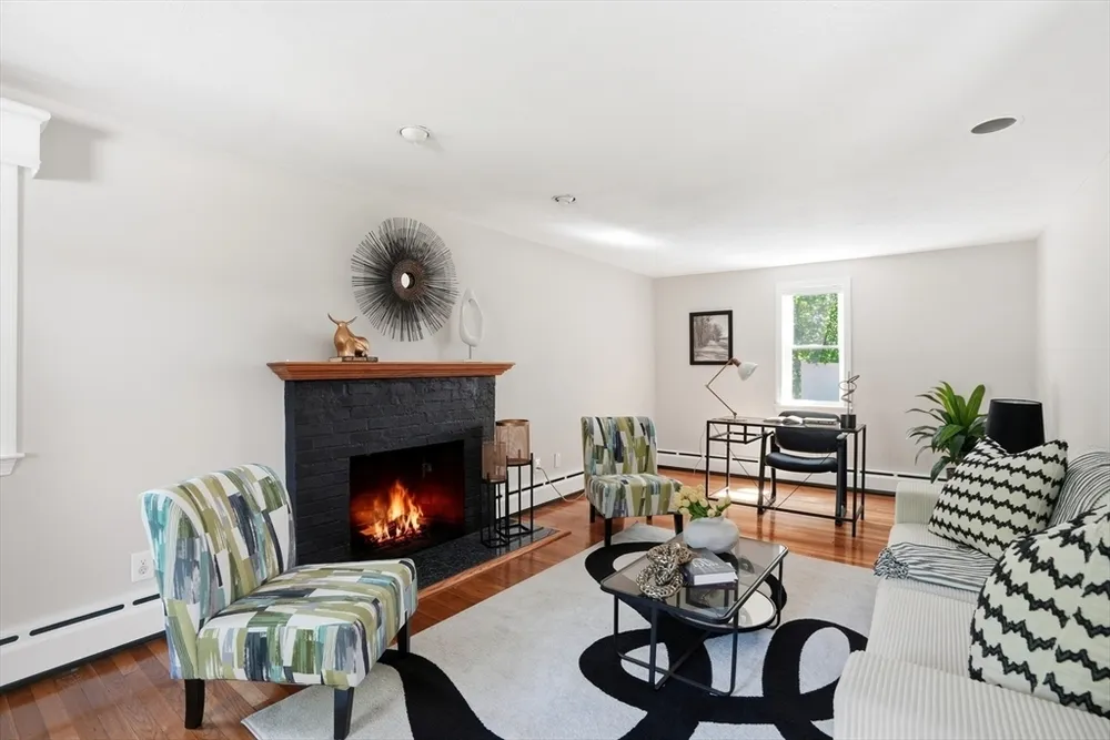 11 Sylvia Rd, North Reading, MA 01864