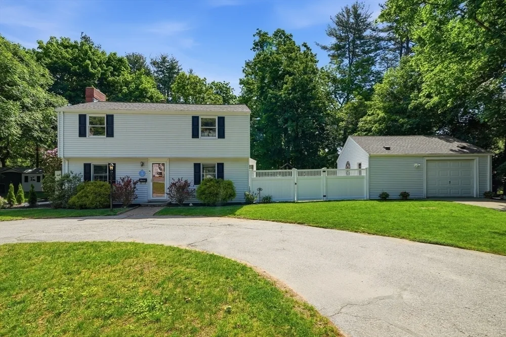 11 Sylvia Rd, North Reading, MA 01864