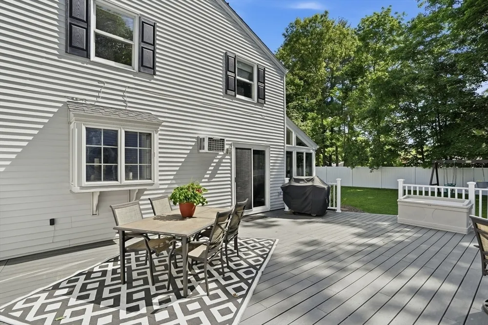11 Sylvia Rd, North Reading, MA 01864