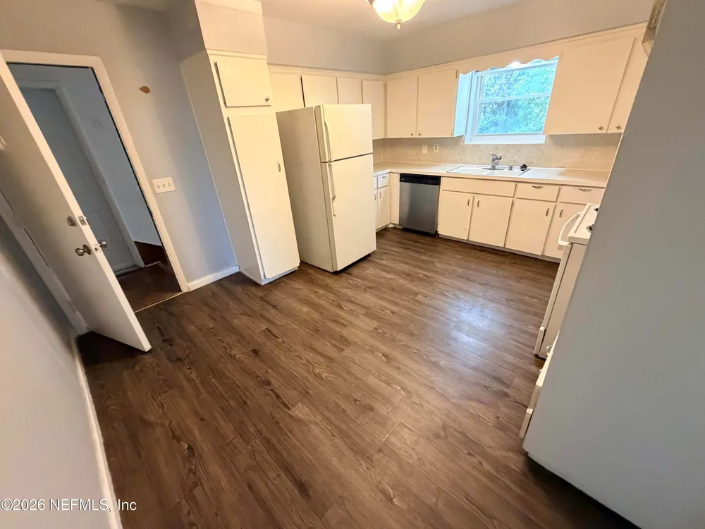 5509 Playa Way, Jacksonville, FL 32211