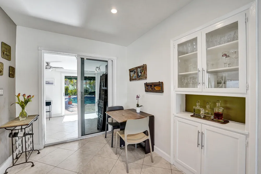 1036 NE 9th Ave, Fort Lauderdale, FL 33304