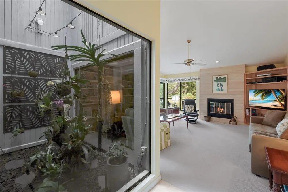851 Faulkwood Ct, Sarasota, FL 34232