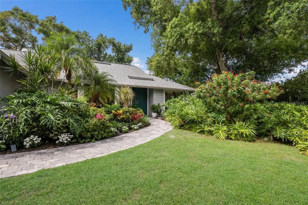 851 Faulkwood Ct, Sarasota, FL 34232