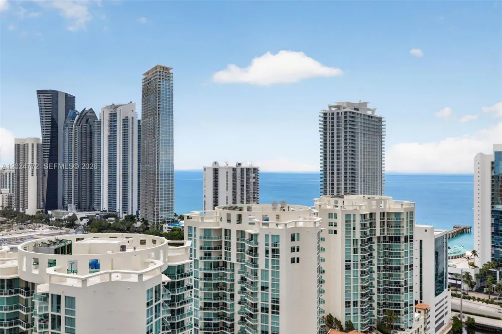 16500 Collins Ave, Sunny Isles Beach, FL 33160