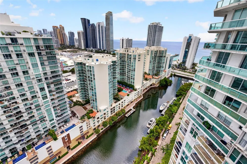 16500 Collins Ave, Sunny Isles Beach, FL 33160