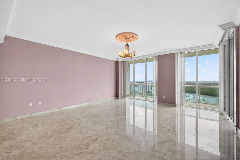 16500 Collins Ave, Sunny Isles Beach, FL 33160