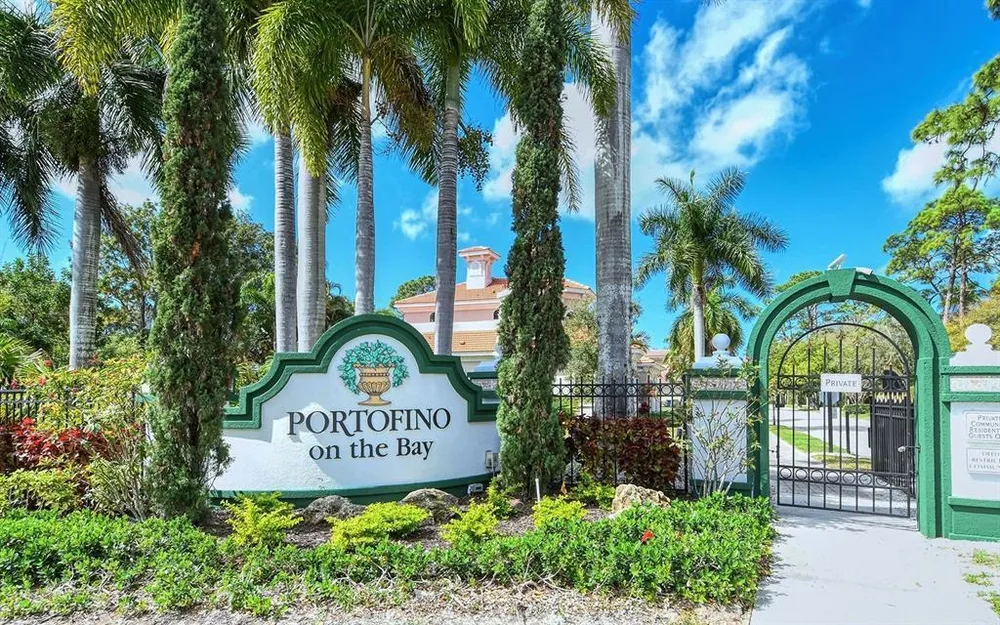 1630 Assisi Dr, Sarasota, FL 34231