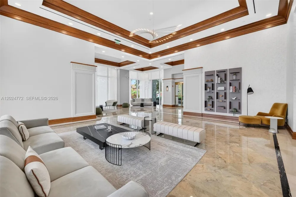 16500 Collins Ave, Sunny Isles Beach, FL 33160