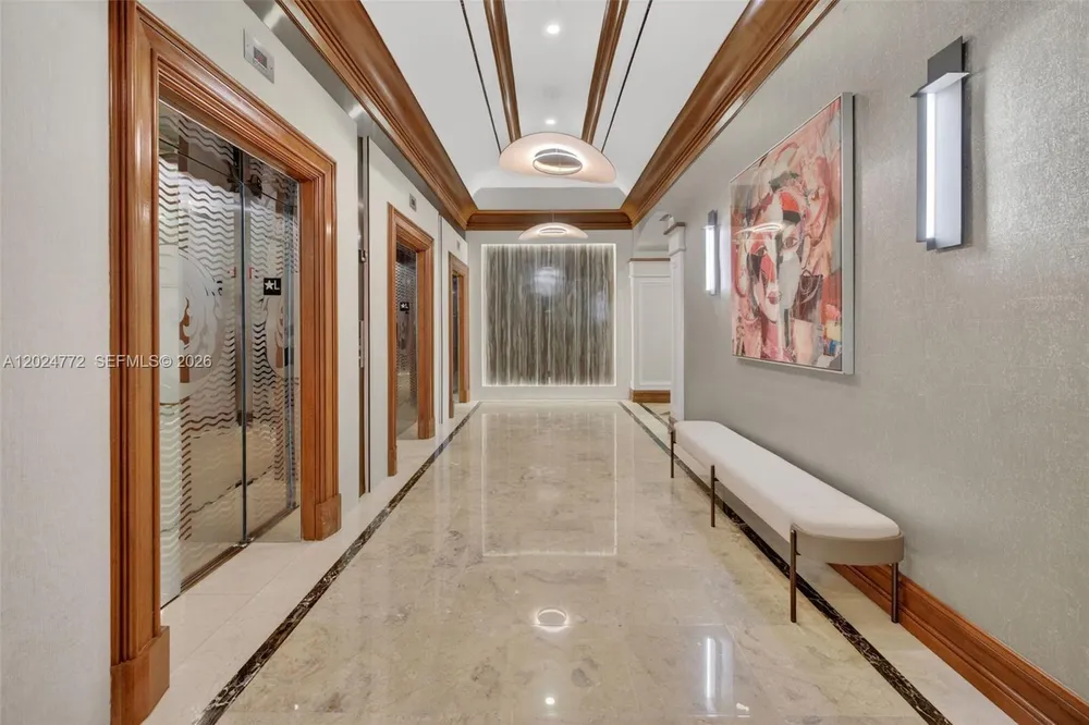 16500 Collins Ave, Sunny Isles Beach, FL 33160
