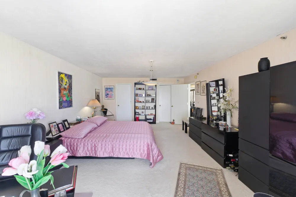 1167 Hillsboro Mile, Hillsboro Beach, FL 33062