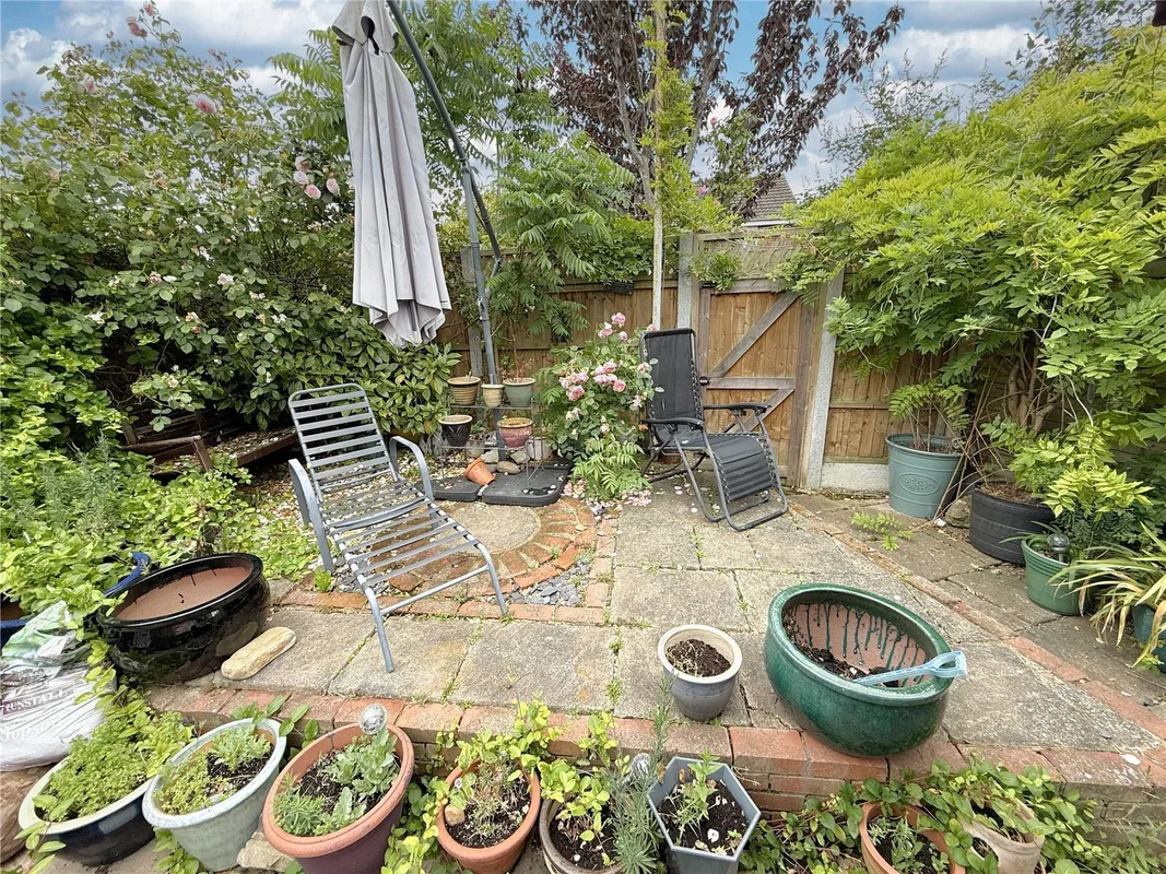 Purcell Way, Stanford-le-Hope, Essex, SS17