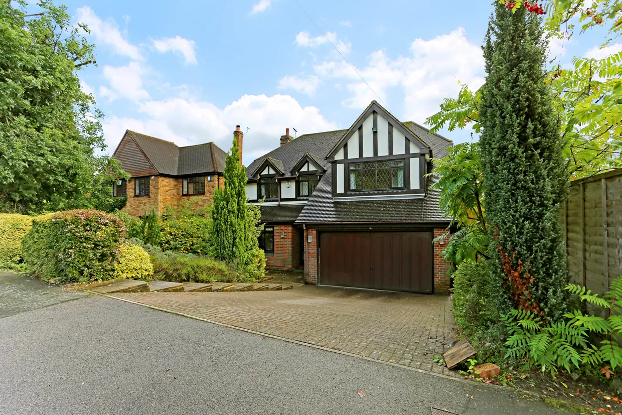Pheasants Way, Rickmansworth, WD3 photo 1