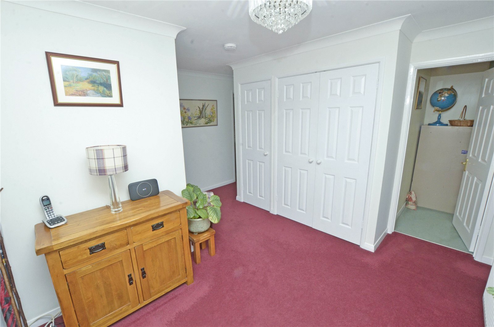 Avon Road, West Moors, Ferndown, Dorset, BH22 Image 11