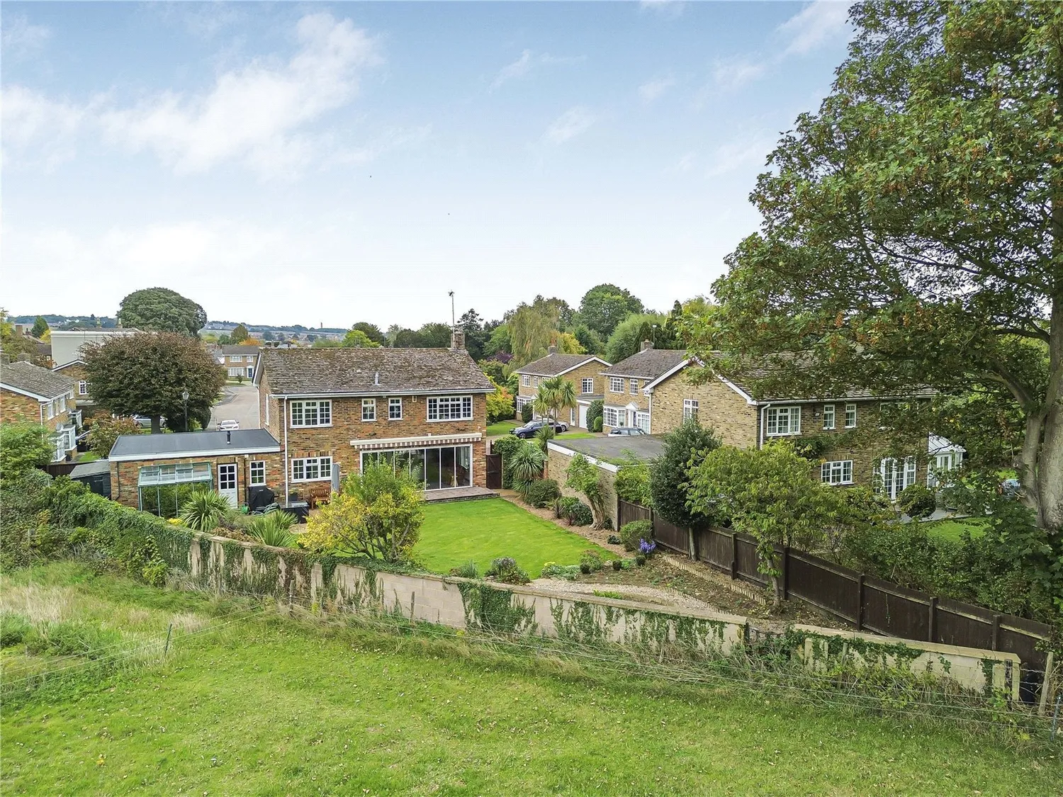 Hall Close, Harpole, NN7 photo 2