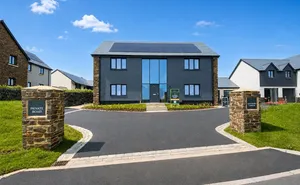 Hawthorn Gardens, Dartmouth, Devon, TQ6 photo