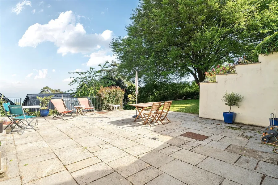 Property Image 28