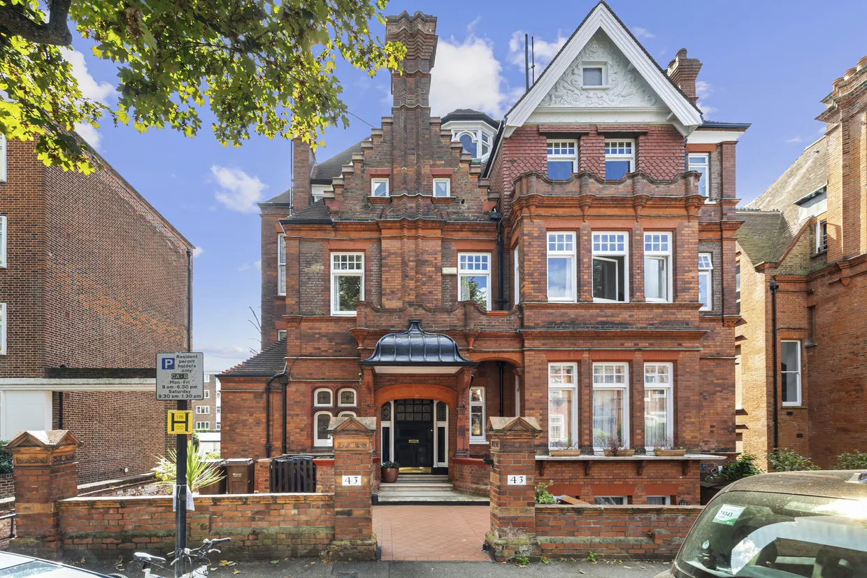 Eton Avenue, London, NW3 photo 2