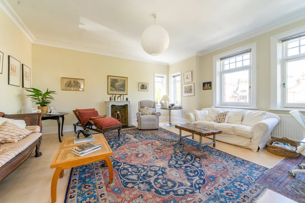 Eton Avenue, London, NW3