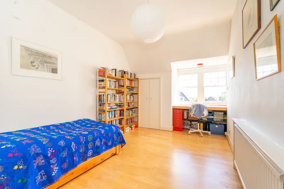 Eton Avenue, London, NW3 photo 14