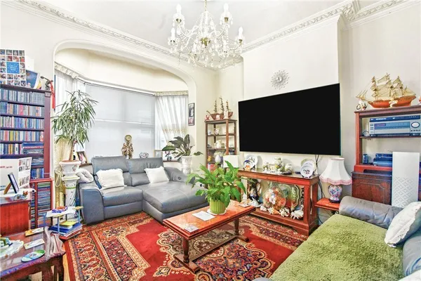 Norbury Crescent, London, SW16
