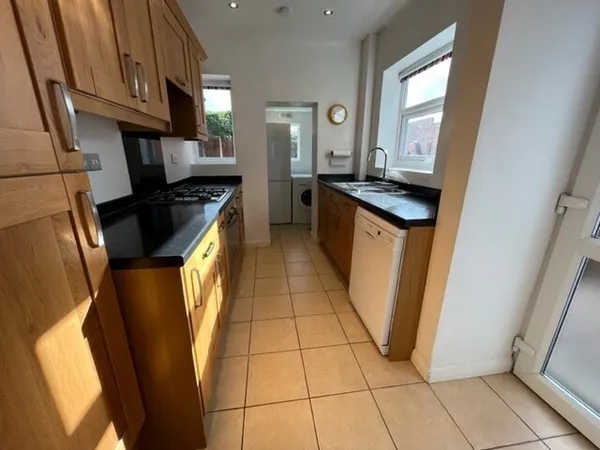 The Northern Road, Crosby, L23