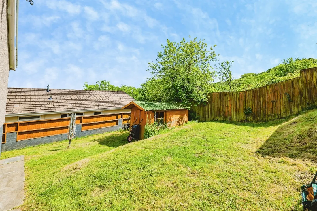Property photo 24