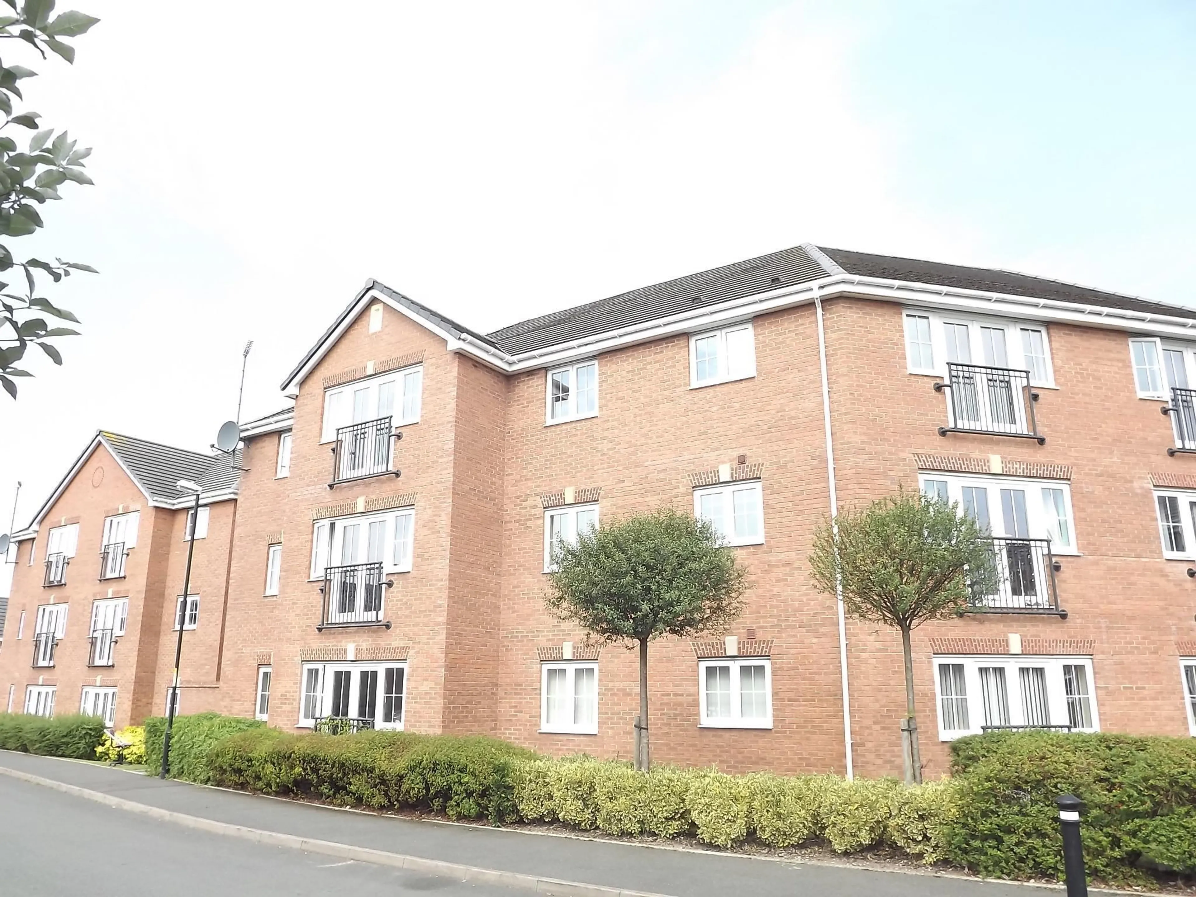 Property photo 0
