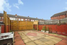 Lower Oxford Street, Castleford